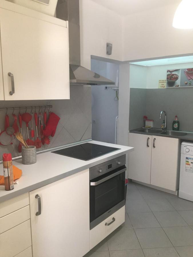 3 Bedroom Town House - Historic Centre Of Cascais. 100 Mts From The And Centre Of Casa vacanze *