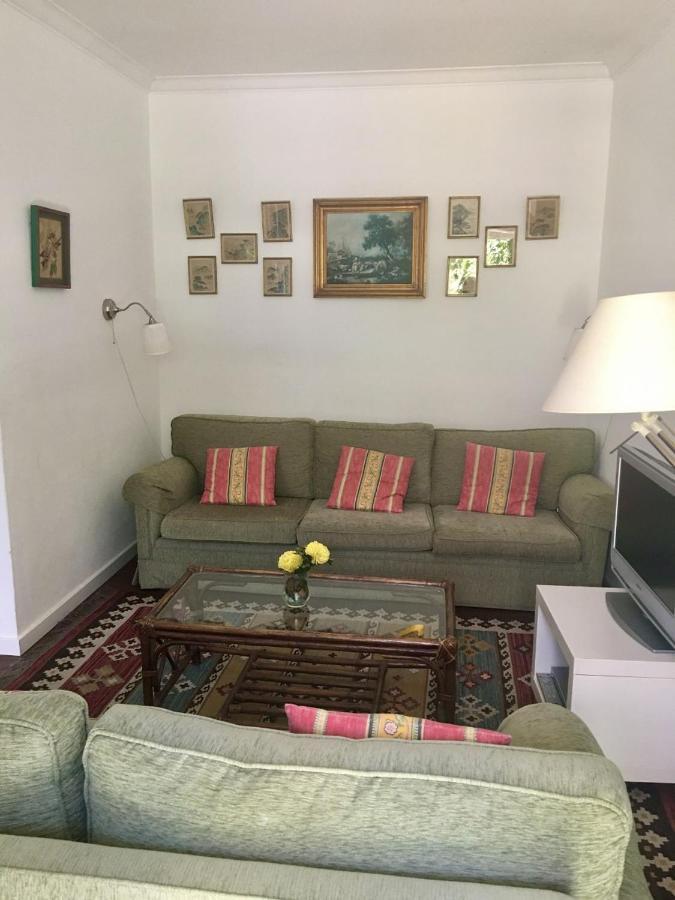 Casa de Férias 3 Bedroom Town House - Historic Centre Of Cascais. 100 Mts From The And Centre Of